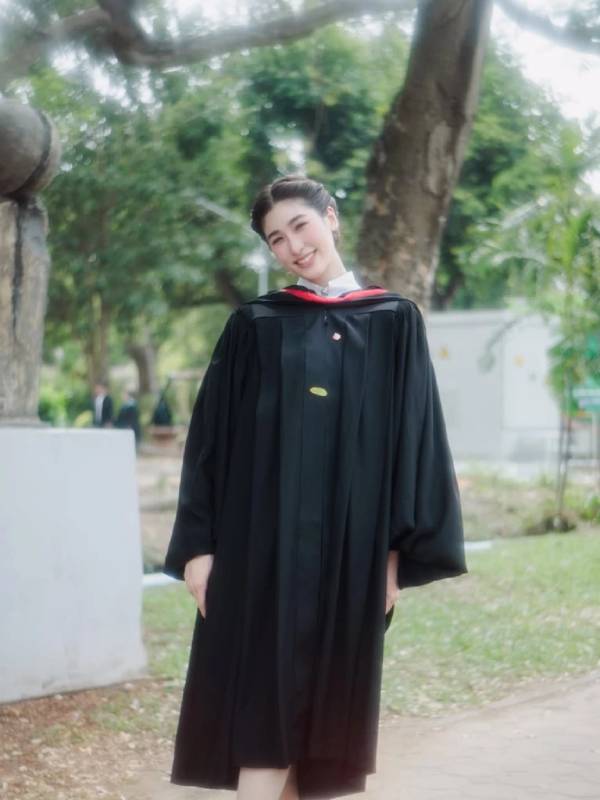  ยินดีด้วย! “เซย่า ทองเจือ” คว้าเกียรตินิยมอันดับ 1 ม.ศิลปากร  