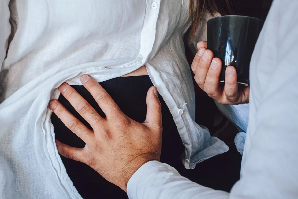 ชาวเน็ตสาป บล็อกเกอร์ดัง ถ่ายเมียคลอดอาการวิกฤต สุดท้ายโดนลงโทษ