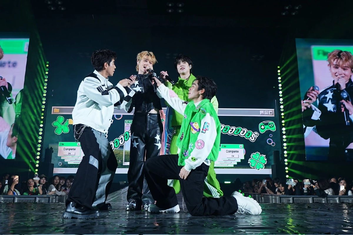 "BUS because of you i shine" แท็กทีม "GELBOYS" รวมตัวสะเทือนเวที เสิร์ฟความฟิน ให้ลูกค้า AIS