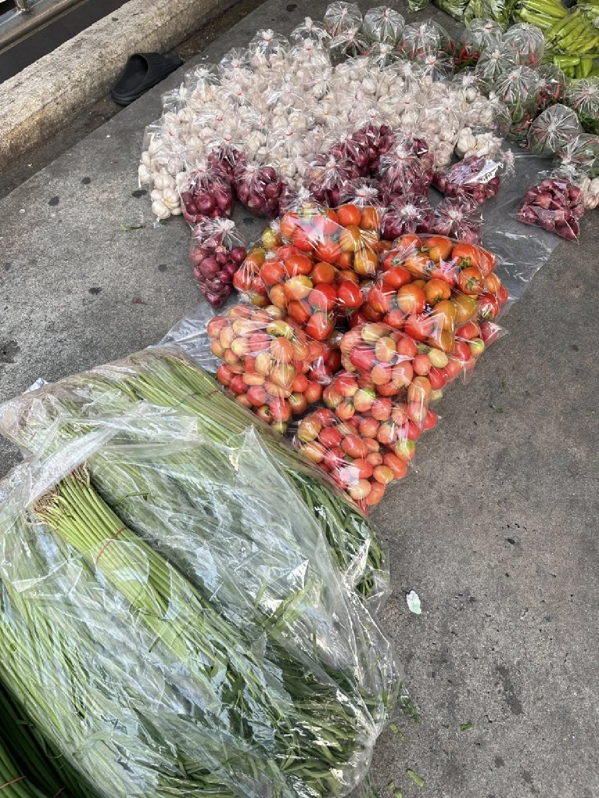 รู้แล้วอยู่ไหน เผยพิกัดคุณยายขนผักสู้ชีวิต หลังคลิปไวรัลสนั่น