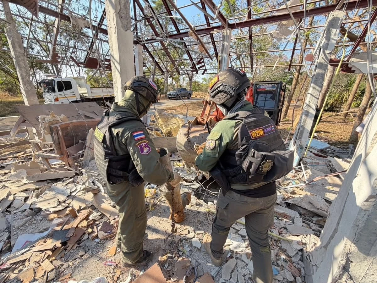 EOD ตชด.22 ลุยเก็บกู้วัตถุระเบิดชายแดนไทย–กัมพูชา ต่อเนื่อง