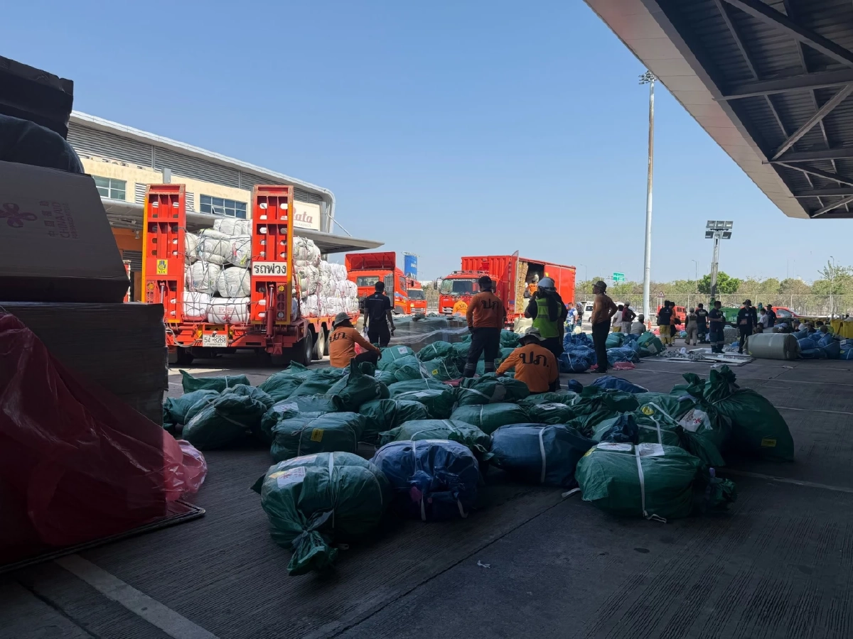 ปภ. เผยของช่วยเหลือจากจีนกว่า 12,000 แพ็ค ทยอยถึงพื้นที่ชายแดน