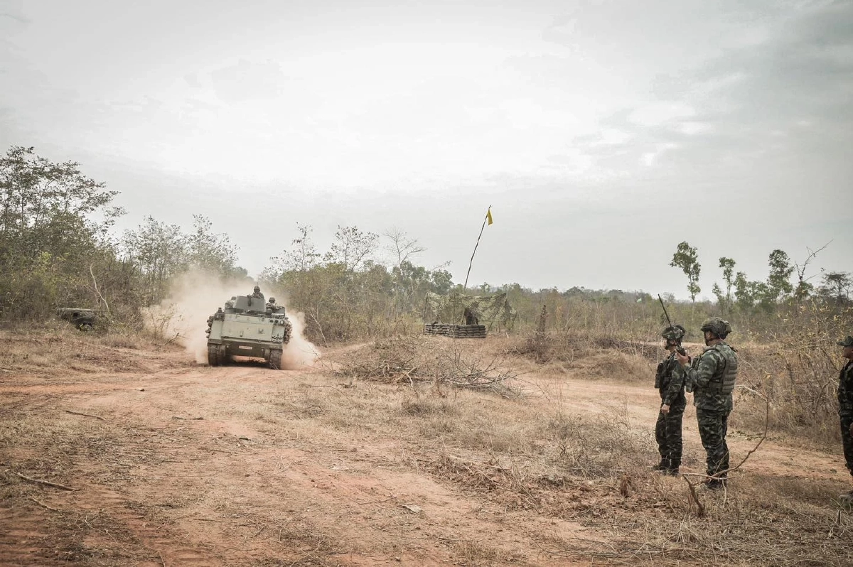 ดุดัน! ร.13 พัน.3 ฝึกเข้าตีประสานรถสายพาน–กวาดล้างคูติดต่อ