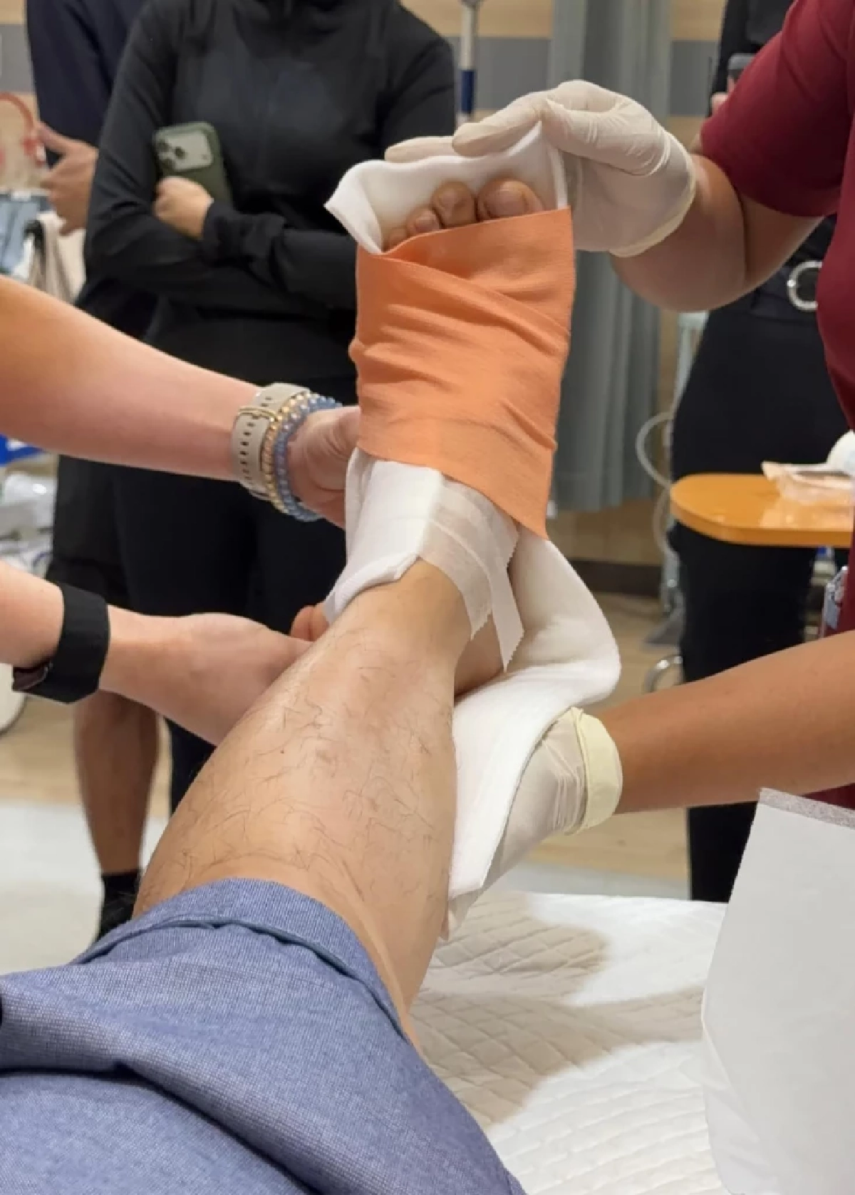 เปิดสาเหตุ "ยูทูบเบอร์ดัง" ตกม้าเจ็บหนัก รอดปาฏิหาริย์