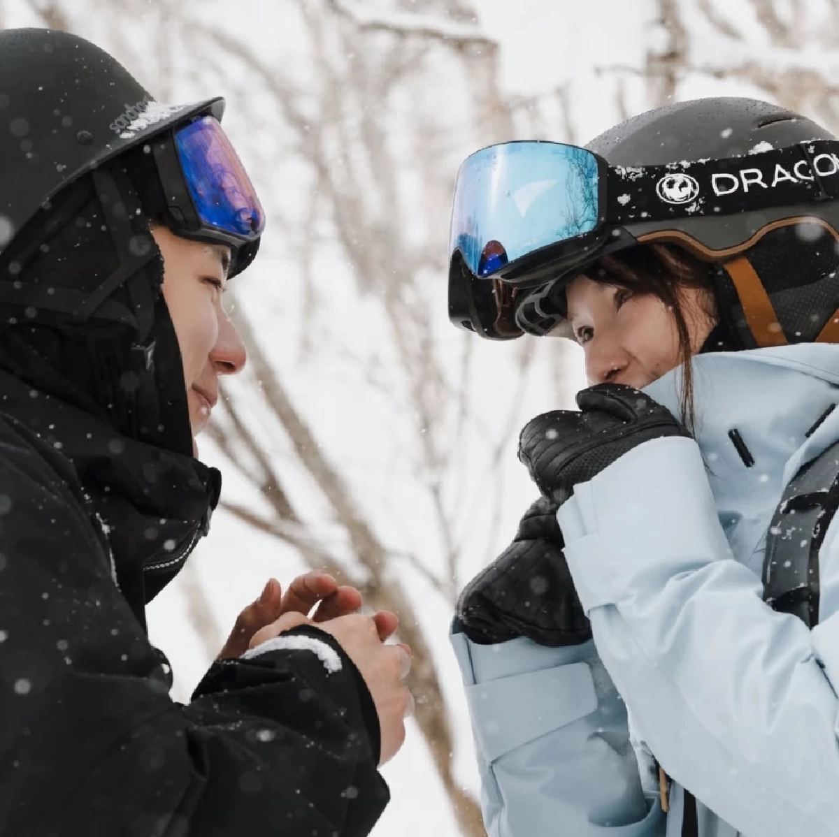 นักร้องสาว แป้งโกะ ถูกแฟนหนุ่มขอแต่งงาน โชว์แหวนเพชรเม็ดใหญ่