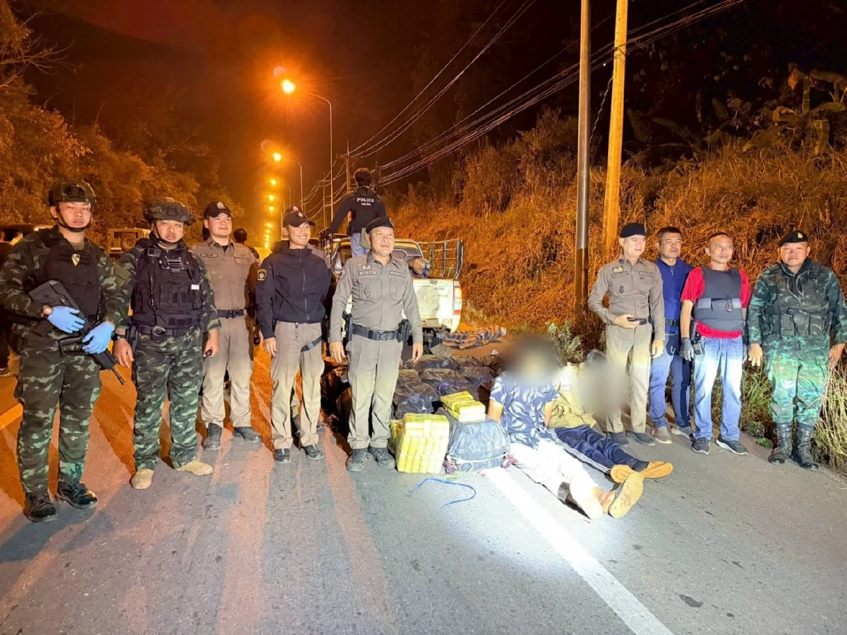 กกล.ผาเมือง รวบ 2 ผู้ต้องหา ยึดยาบ้ากว่า 3.4 ล้านเม็ด อำเภอเชียงดาว