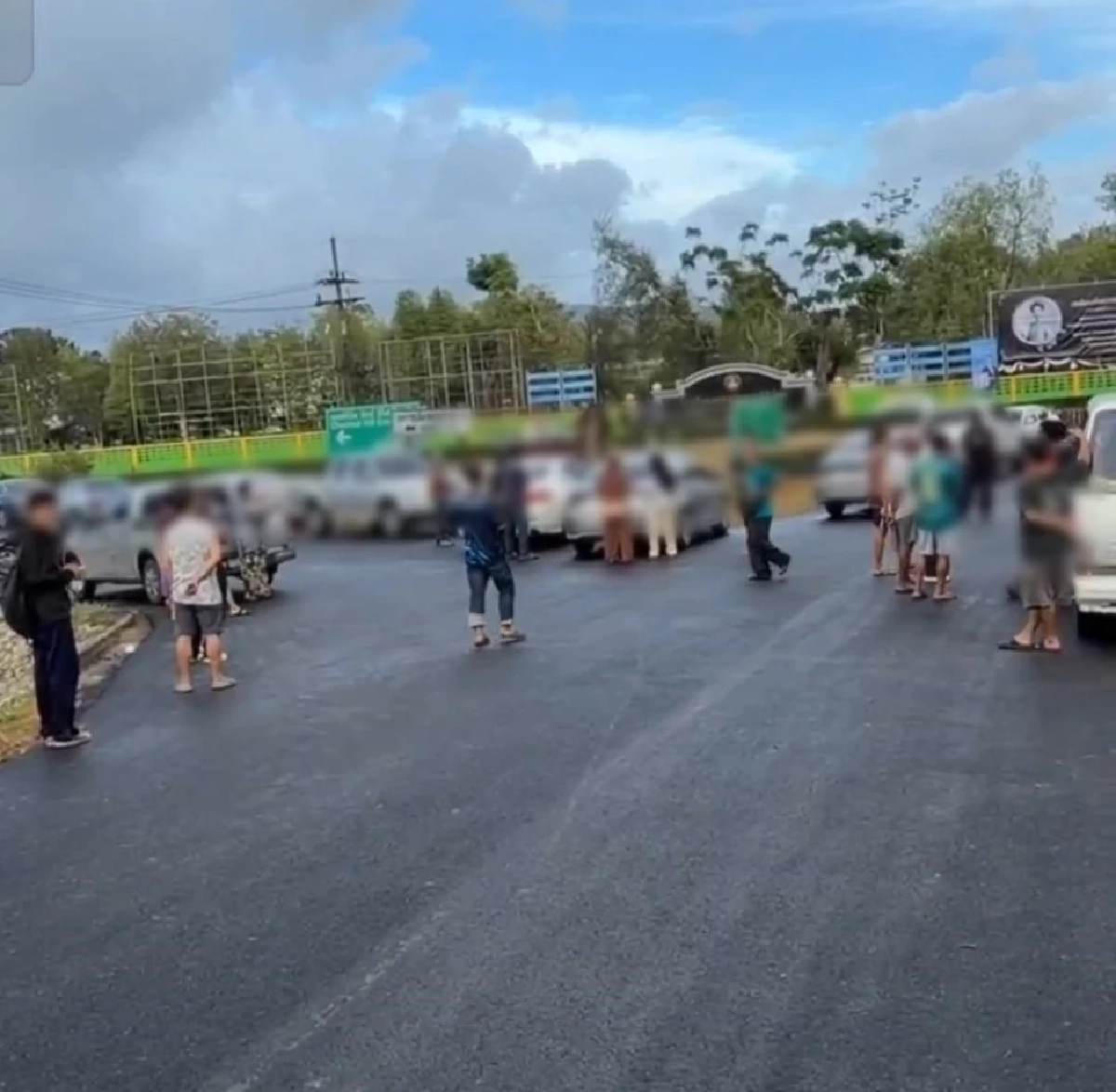 ถึงกับตกใจ ผลตรวจสารเสพติด ในร่างกาย หนุ่ม 18 บุกโรงเรียนพะตงฯ