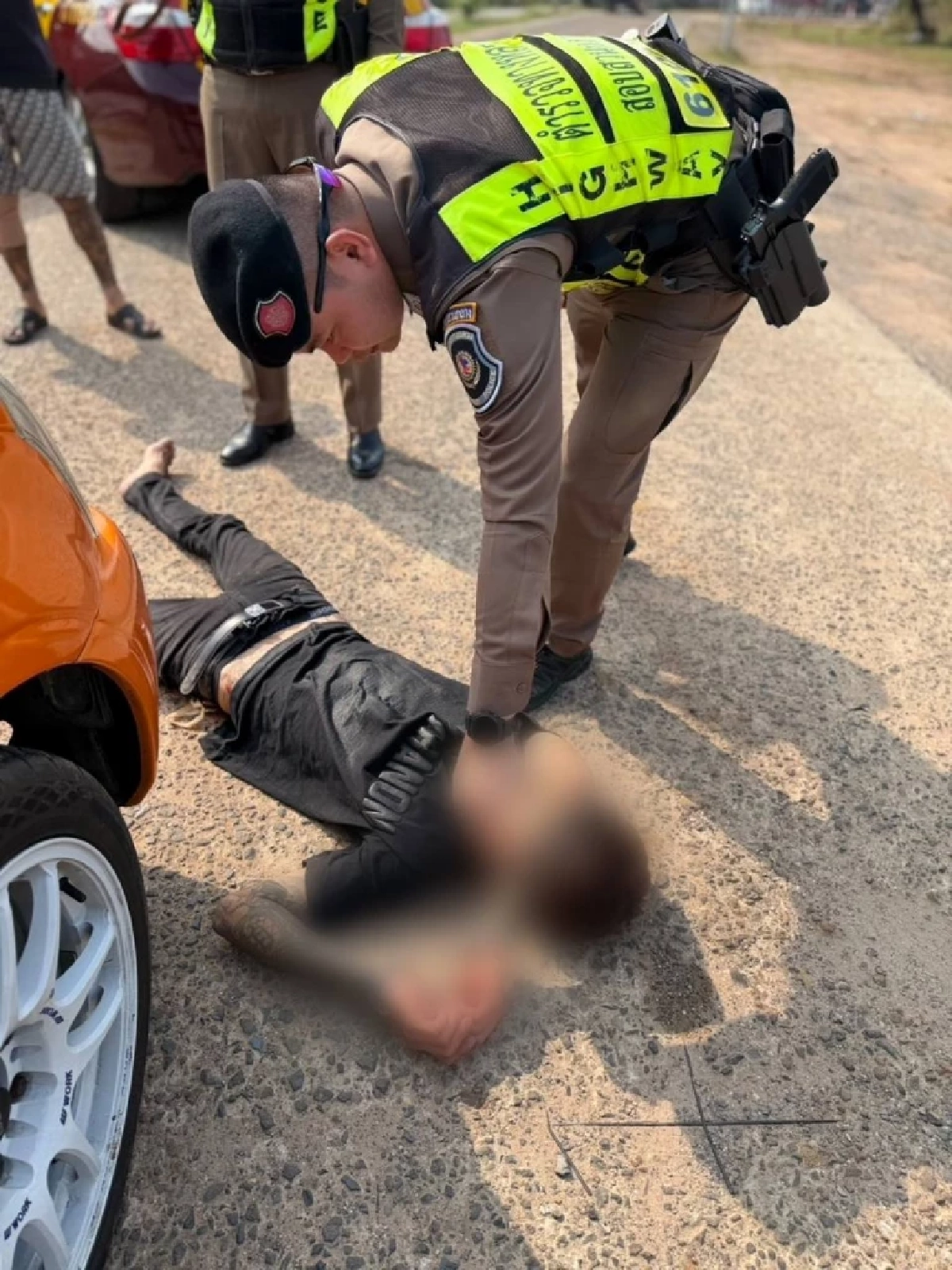 วิ่งหนีไม่รอด! ตำรวจทางหลวงโคราชจับชายวัย 31 ปี พร้อมยาบ้า–ไอซ์