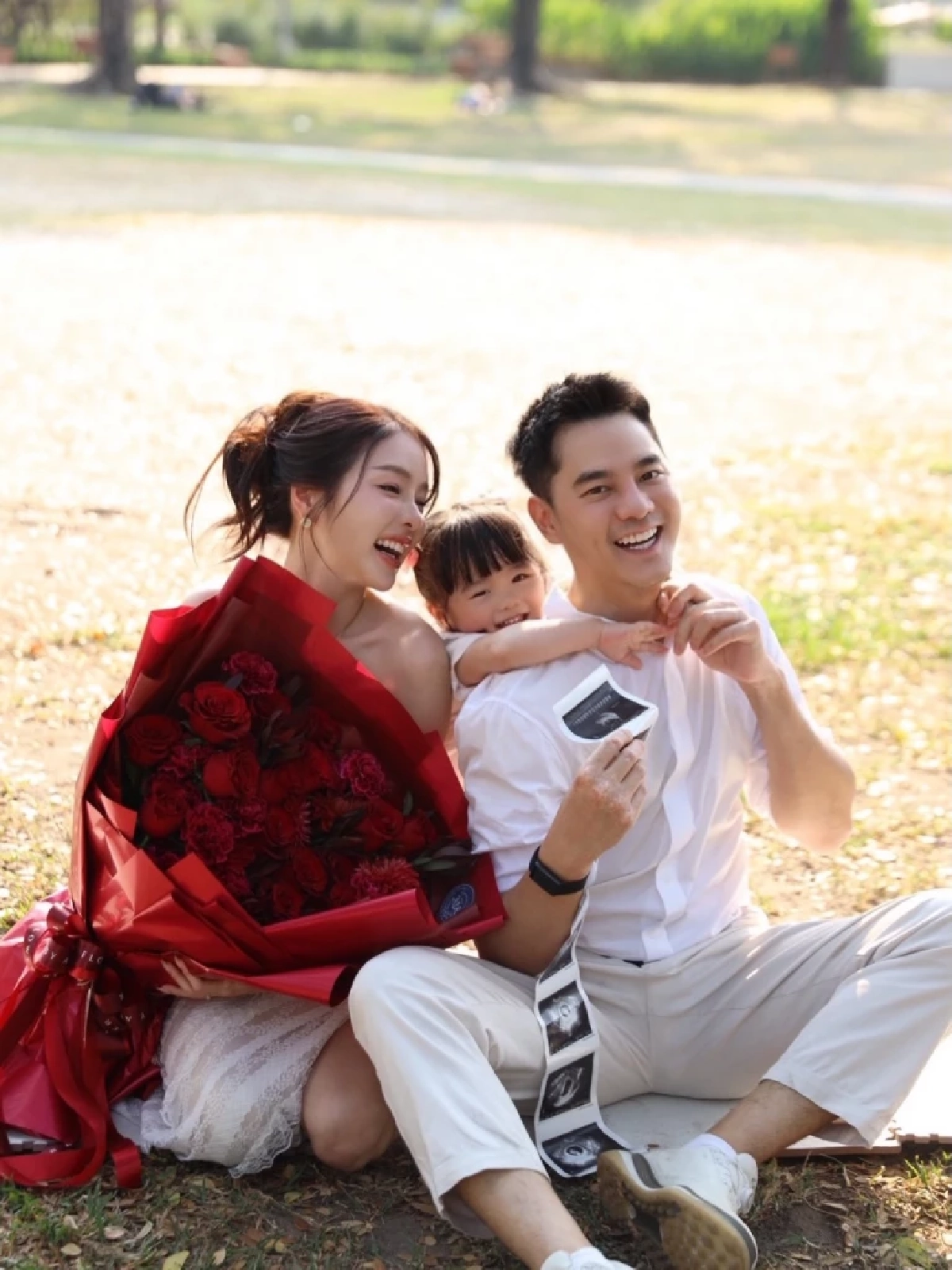 ของขวัญชิ้นพิเศษให้ลูกสาว “แอร์ ภัณฑิลา” ประกาศท้องลูกคนที่สอง