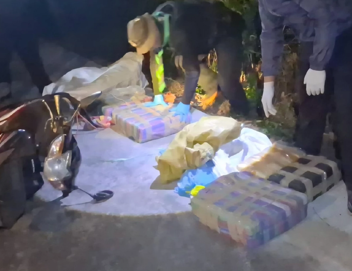 กกล.ผาเมืองสกัดขบวนการค้ายา ยึดยาบ้า 8 แสนเม็ด ชายแดนแม่ฟ้าหลวง