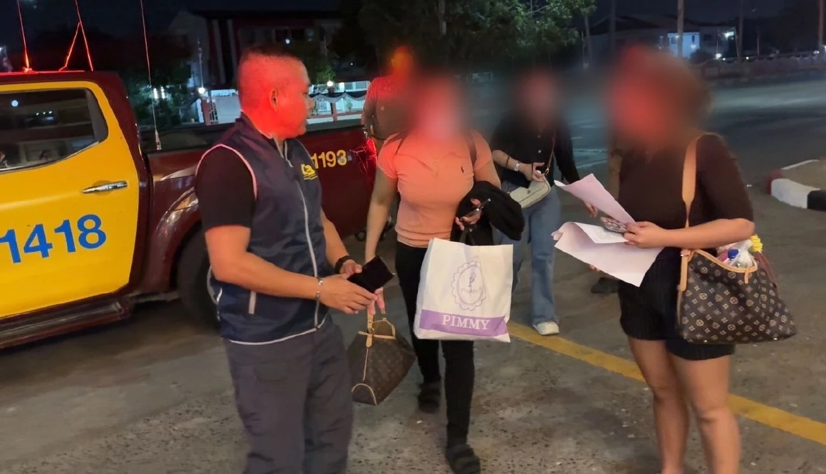 จนมุมคาสถานีขนส่ง! จับ 3 หญิงชาวกัมพูชา อยู่ไทยเกินกำหนดกว่า 3 ปี