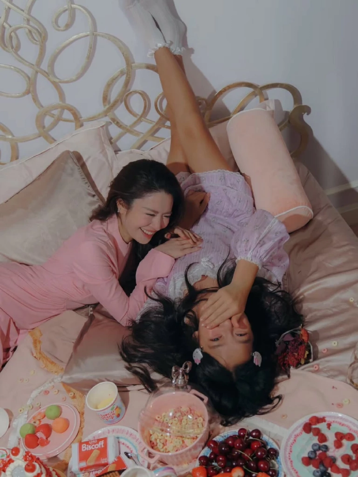  แม่ปลื้มหนัก! “น้องปีใหม่” โชว์สกิลทำอาหารเช้า เติมพลังให้ “แอฟ”