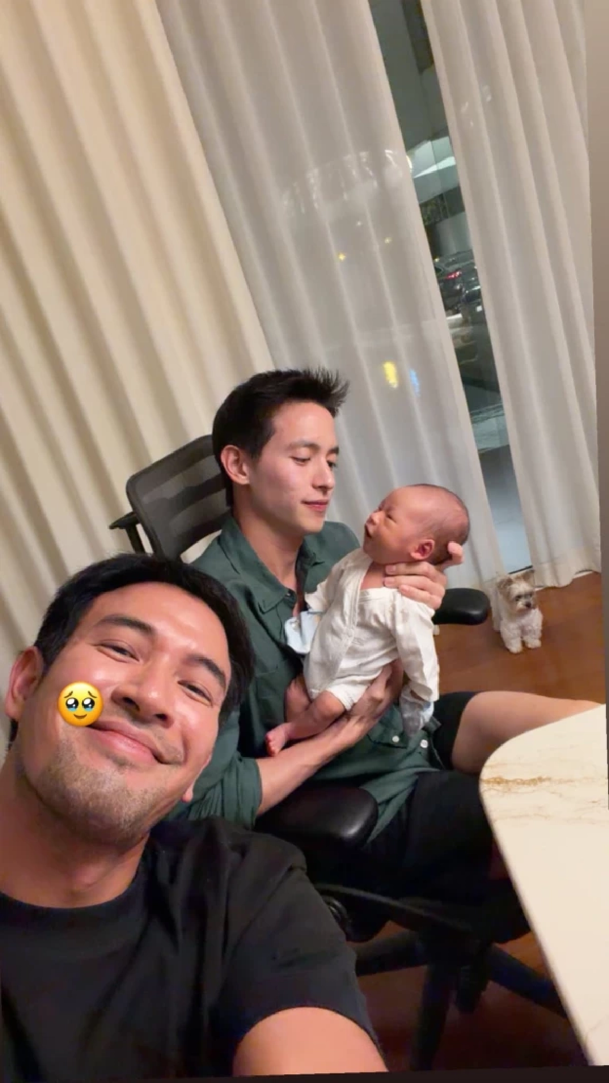  เปย์สมตำแหน่งคุณลุง! “เกรท วรินทร” หอบทอง 1 บาทรับขวัญหลาน