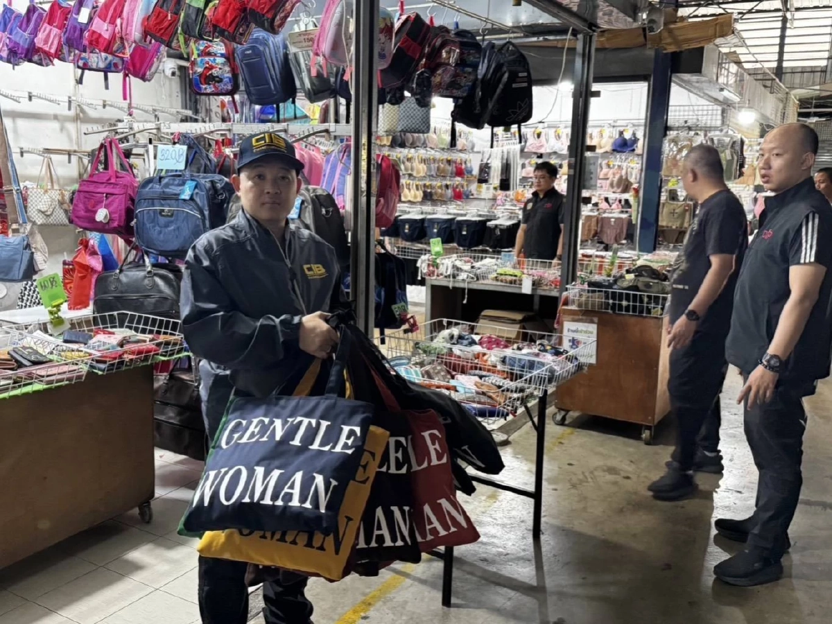 กวาดล้างของเถื่อน สินค้าปลอมเป็น 10,000 ชิ้น เสียหายนับล้าน