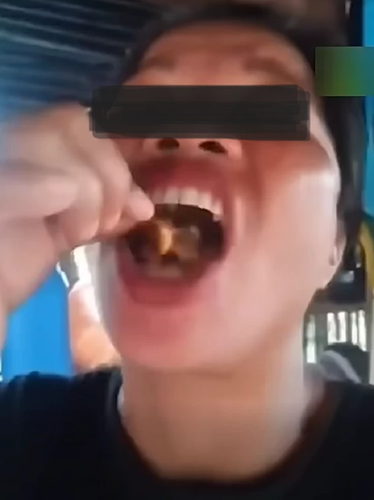 สลดหนัก อินฟลูฯดังสายกิน สิ้นใจกะทันหันหลังโชว์กิน ปูปีศาจ