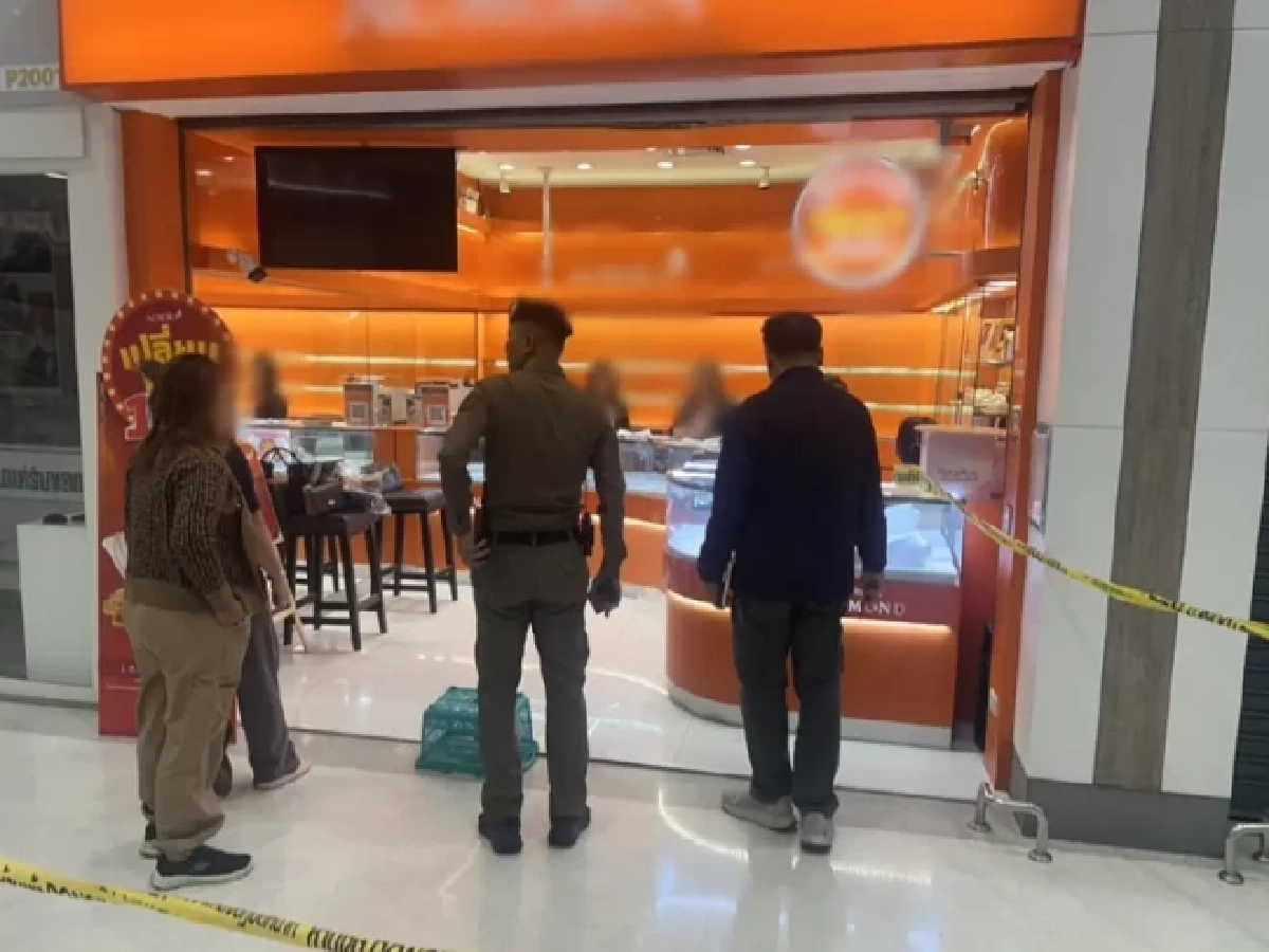 รู้ตัวแล้วคือใคร มือชิงทอง 149 บาท กลางห้างดัง มูลค่ากว่า 11 ล้าน