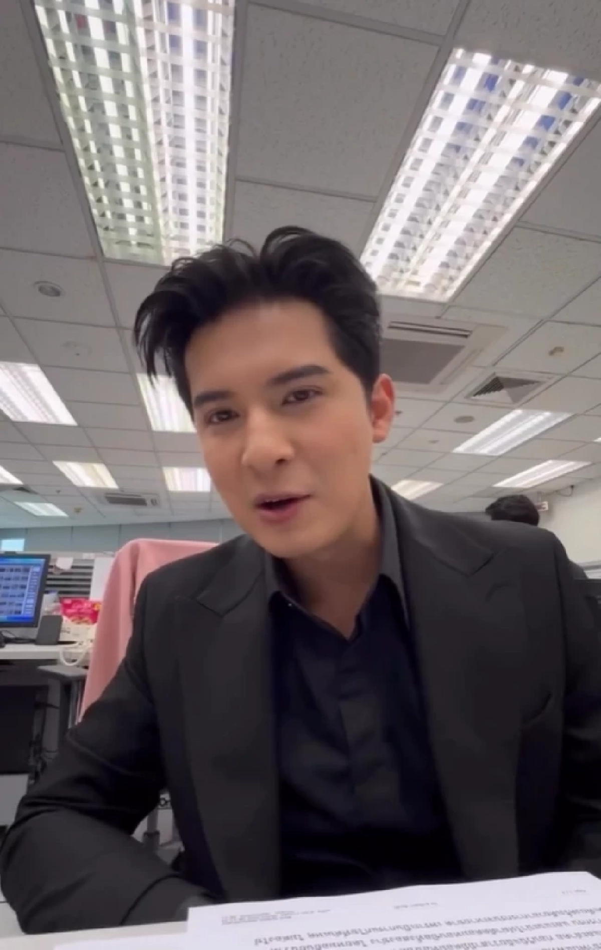 ไม่ธรรมดา พิธีกรดัง ทำหน้าที่นั่งโหนกระแสแทน หนุ่ม กรรชัย 1 วัน