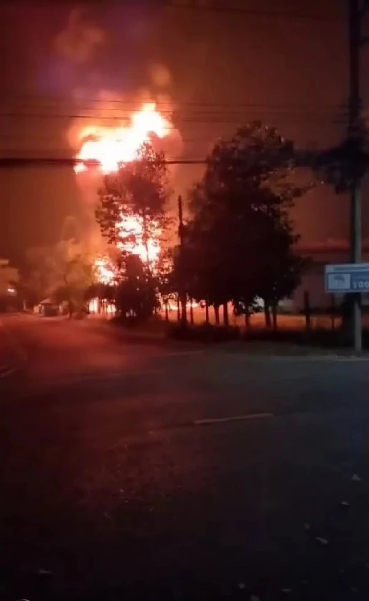 "แบงค์ วงแคลช" โพสต์ถึงแฟน ๆ หลังเกิดเหตุคลังอาวุธ "ตชด.21" ระเบิด