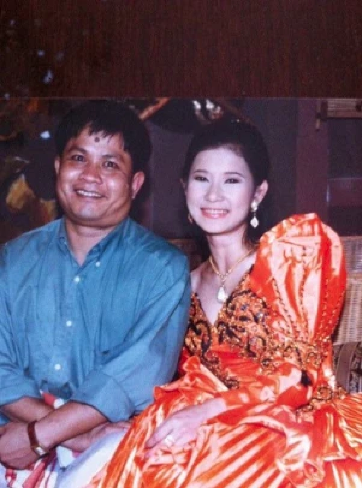 "ปู กนกวรรณ" ร่ำไห้เลิก "เด๋อ ดอกสะเดา" เล่าเจ็บถูกปิดบังมา 29 ปี