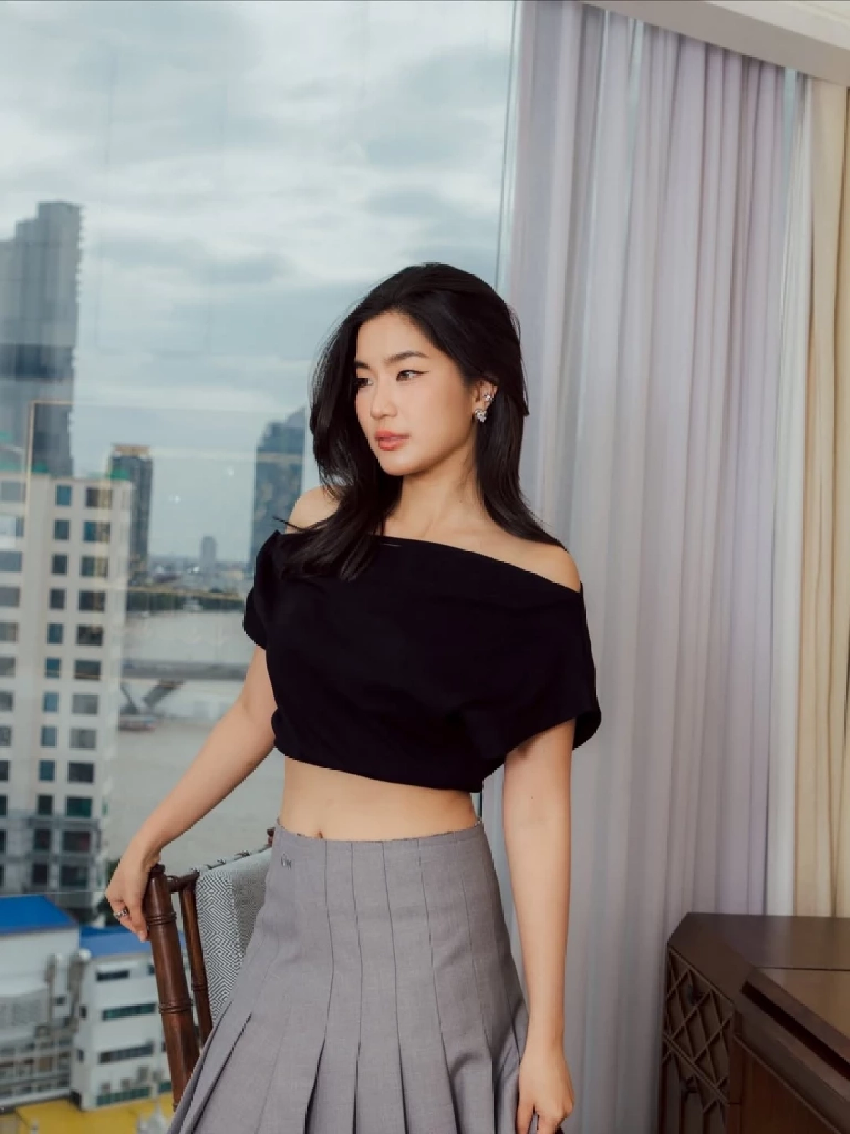 ภาพเดียวสะเทือนโซเชียล! ก้อย–ท็อป รีเทิร์นเฟรมเพื่อน  