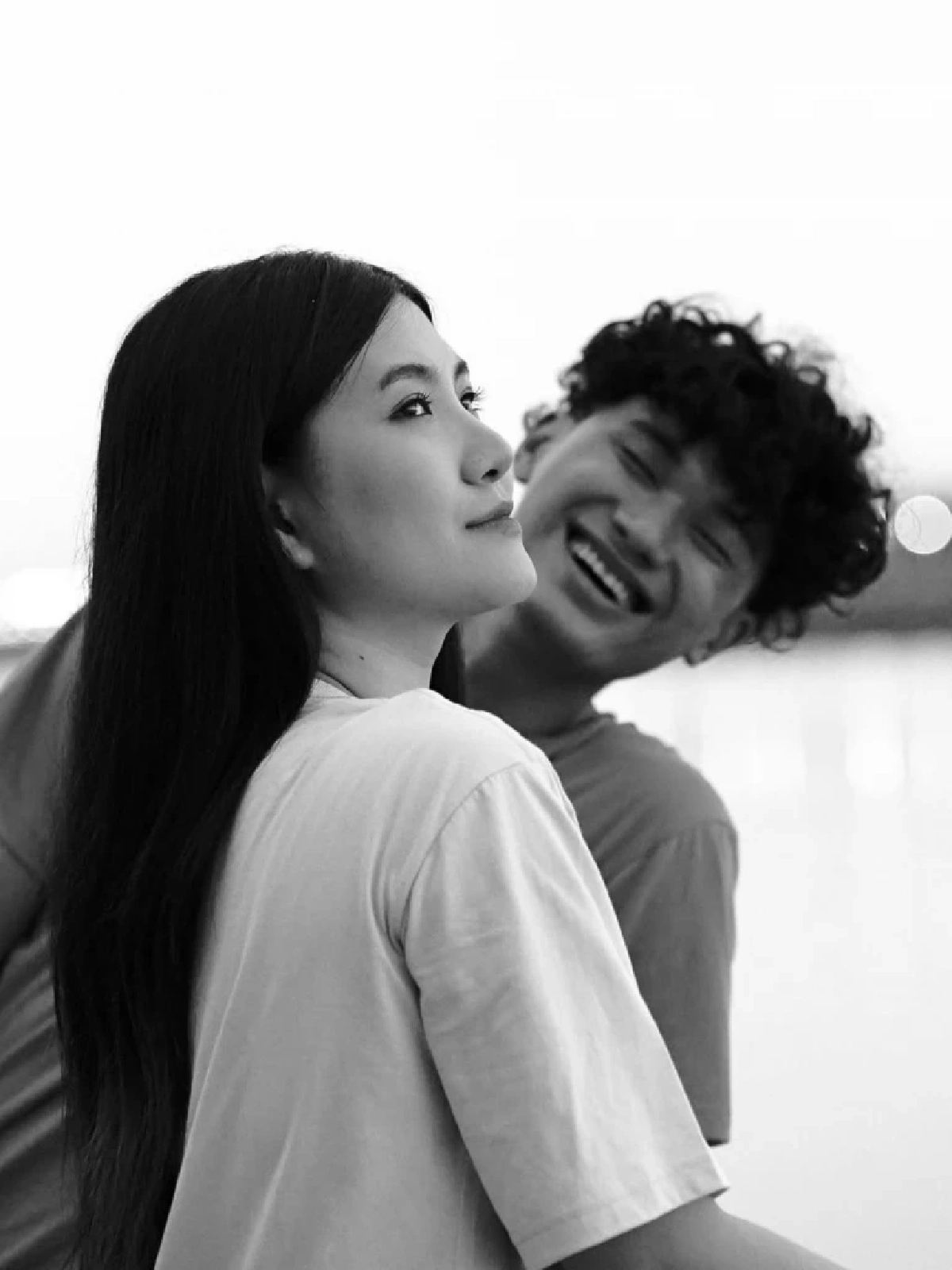 วงการเพลงเศร้า "น้องทีม" พระเอก MV คอยพี่ที่อุบล จากไปกะทันหัน