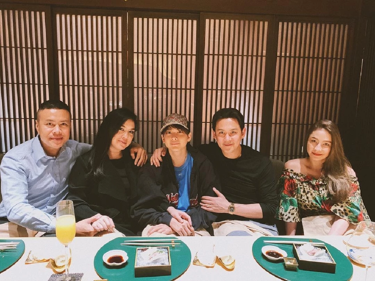 โตเป็นหนุ่มเต็มตัว “น้องอชิ” อายุ 23 ปีแล้ว หล่อออร่าพุ่ง  