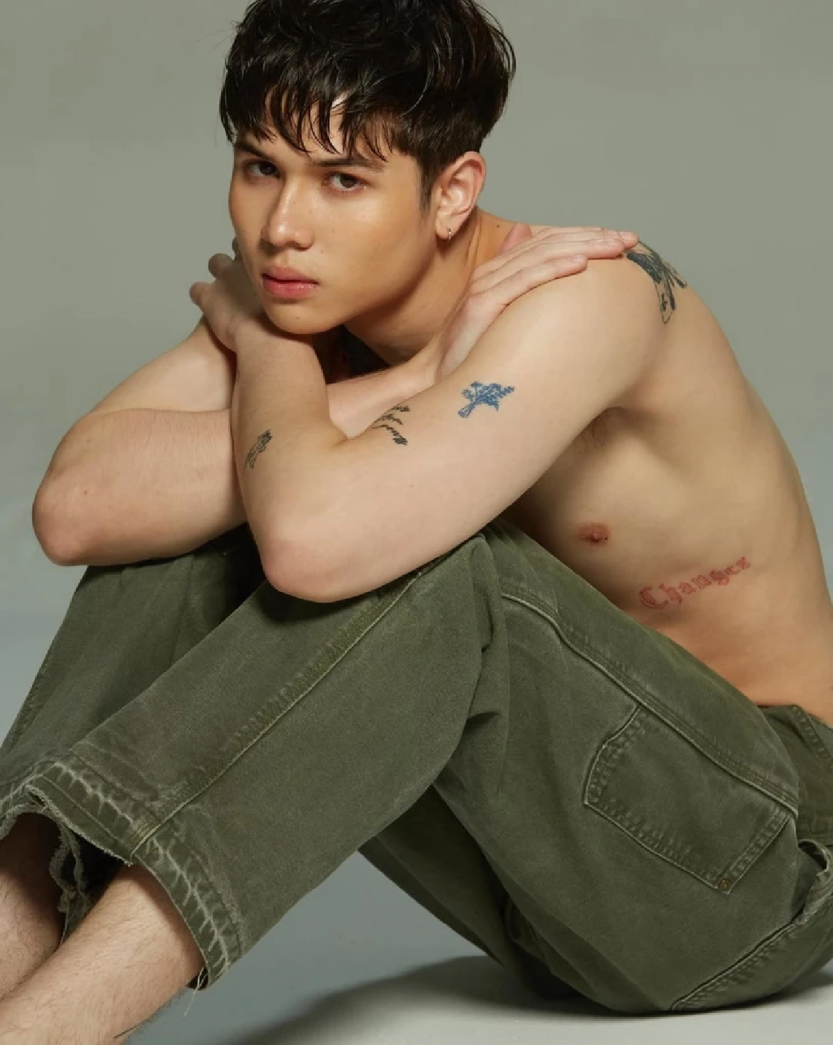 ภาพล่าสุดลูกชาย อดีตนางเอกดัง โตเป็นหนุ่มเต็มตัว หล่อสะดุดตา