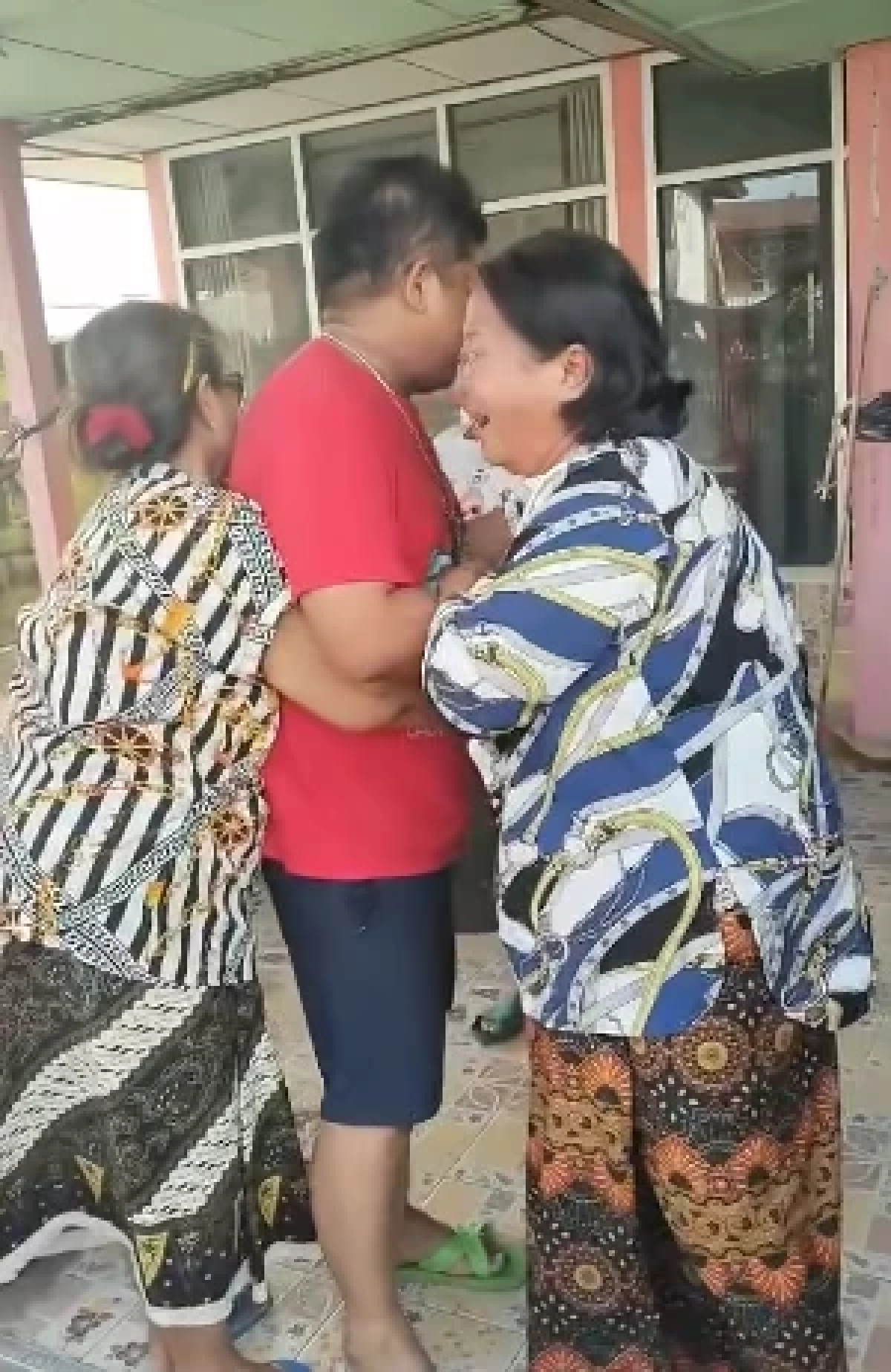 เผยโฉมหน้า หนุ่มชัยภูมิดวงเฮง ถูกรางวัลที่ 1 ถึง 13 ใบ รับ 78 ล้าน