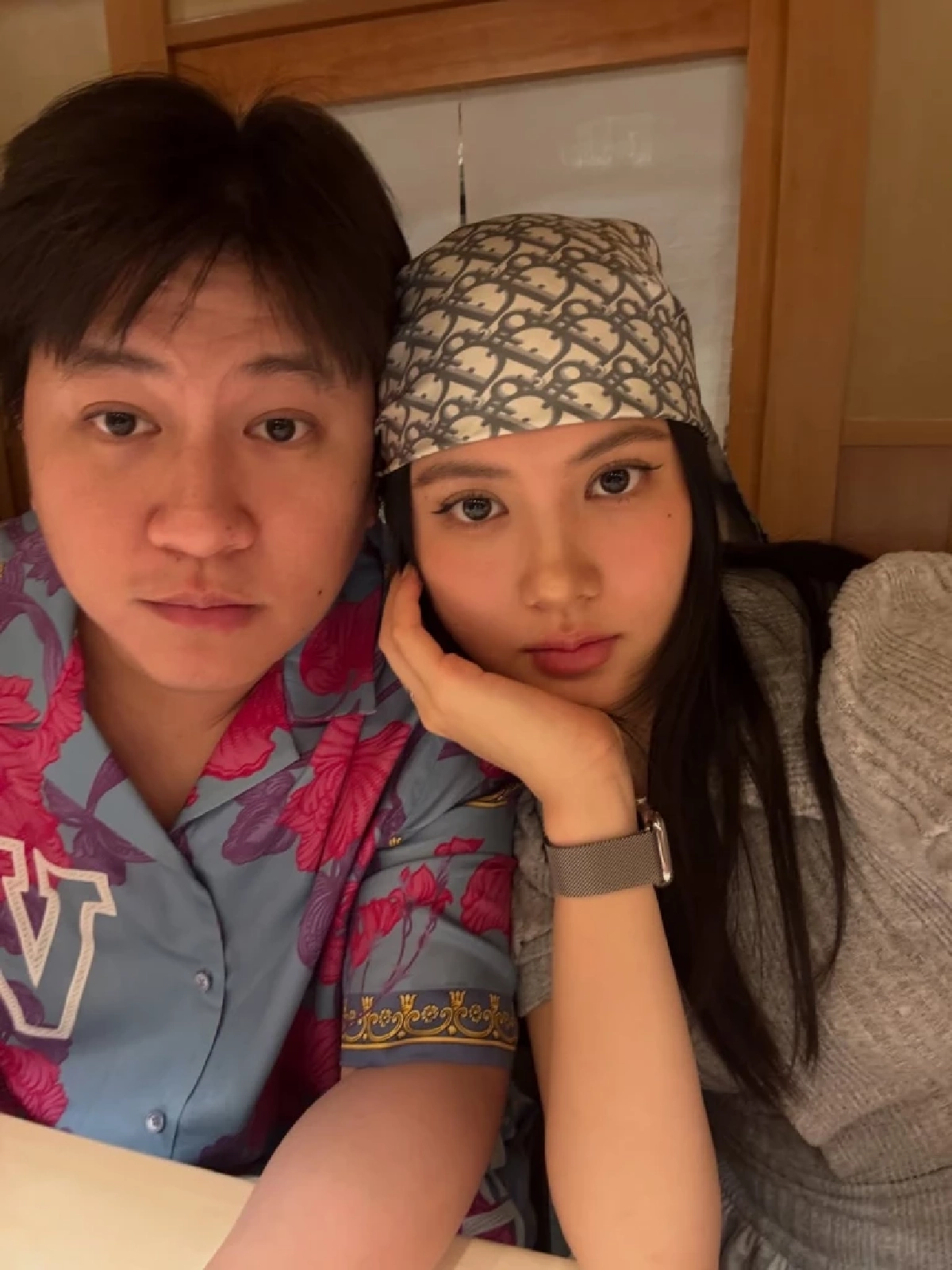 เซย์เยส มินนี่ ถูกแฟนหนุ่มไฮโซ เซอร์ไพรส์คุกเข่าขอแต่งงานบนเรือหรู