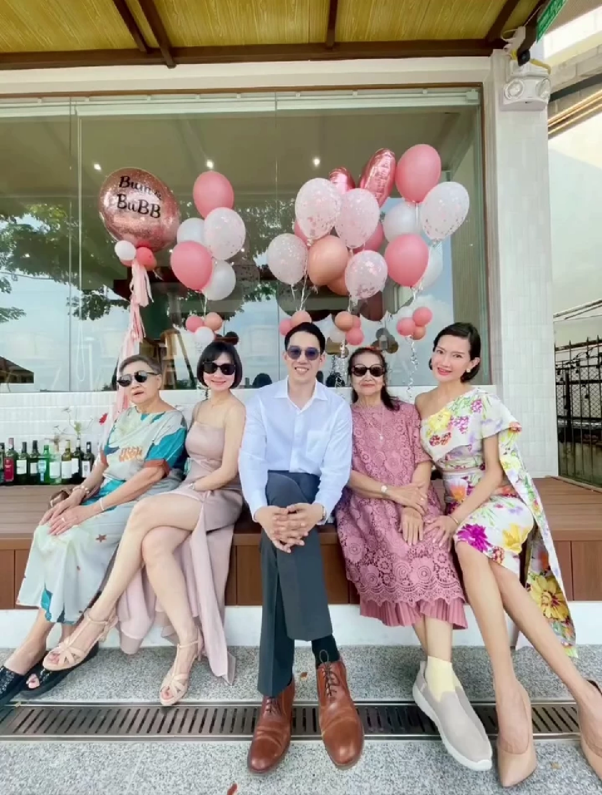 “ดี้ ชนานา” เผยโมเมนต์ลูกชายคนโต “ปั๊บ ชนาวุธ” แต่งงานแล้ว