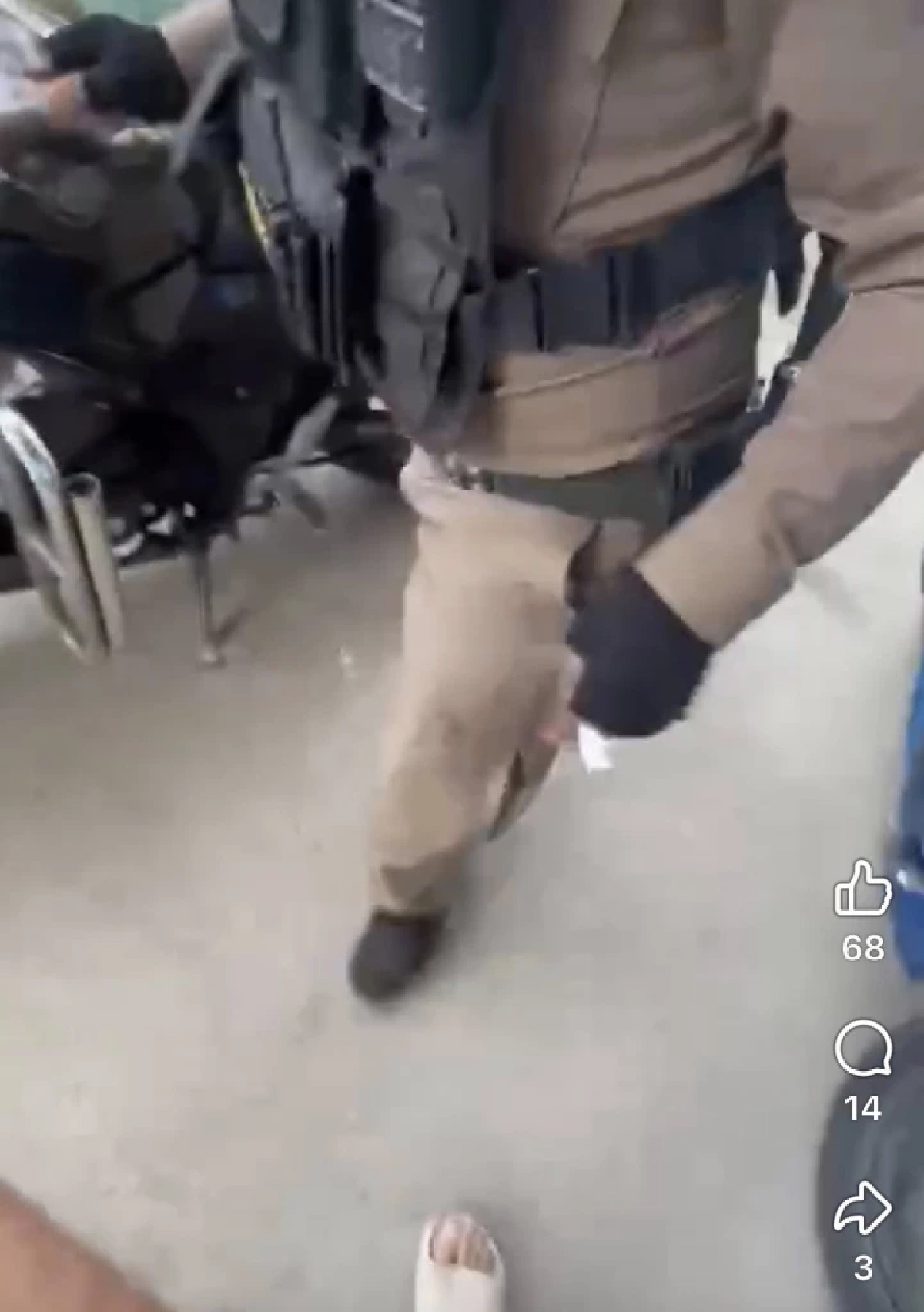 สภ.เมืองนครปฐม แจงข้อเท็จจริง อาสาแต่งสีกากี เรียกปรับนศ. 5 พัน