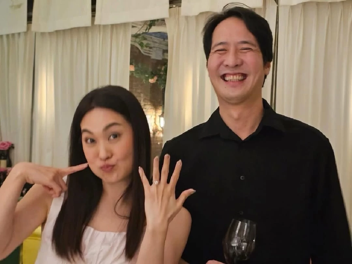 สละโสดอีกครั้ง โบ TK ถูกเซอร์ไพรส์ขอแต่งงาน รักแท้ที่รอมา 30 ปี