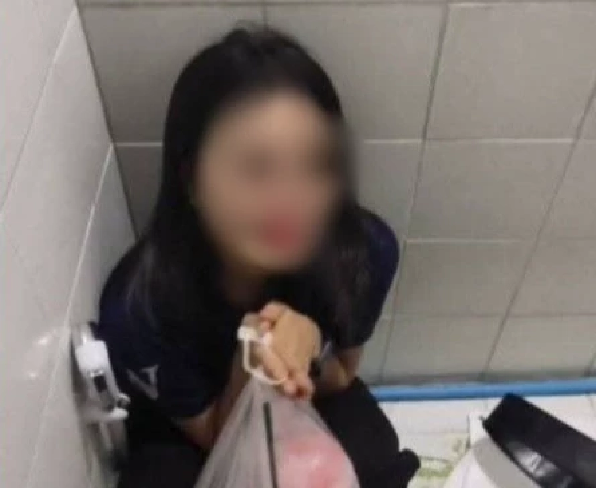 รวบแล้ว หนุ่มจับสาวขัดดอกในห้องน้ำ ที่แท้แฟนเก่า รู้ยอดยิ่งตกใจ