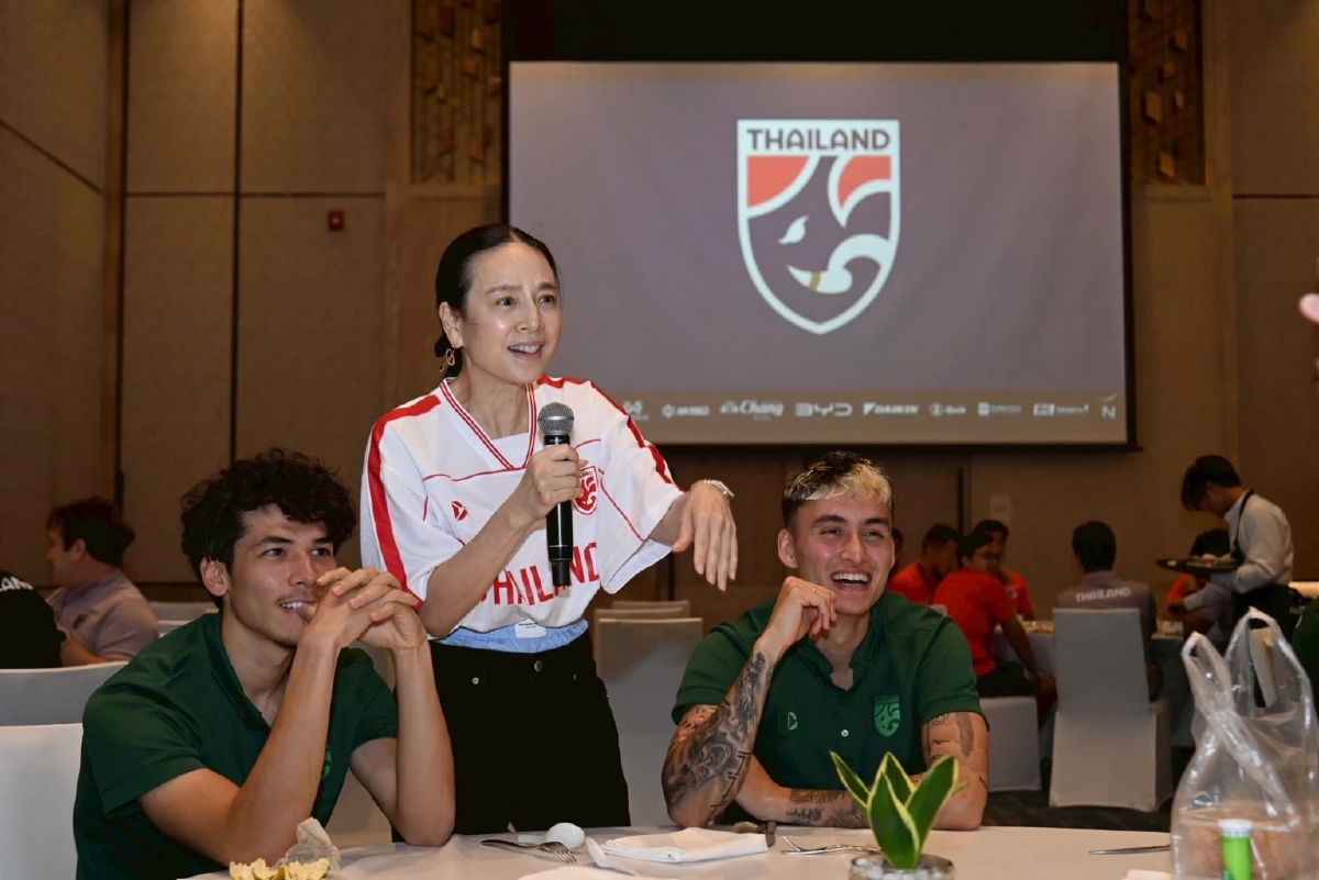 "มาดามแป้ง"อัดฉีด 3 ล้าน ช้างศึก ชนะ เติร์กเมนิสถาน ชี้ชะตาเข้ารอบ อช.คัพ 2027