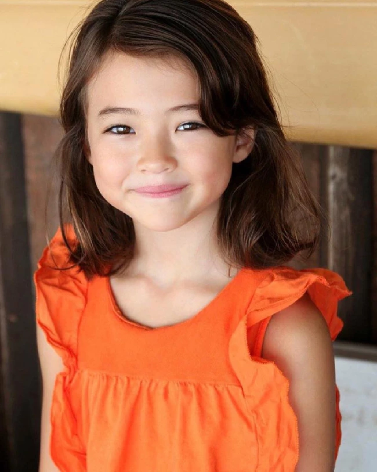  จากเด็กไวรัลสู่ไอคอนโลก  โตเป็นสาวสวยระดับนางแบบ-ไอดอล