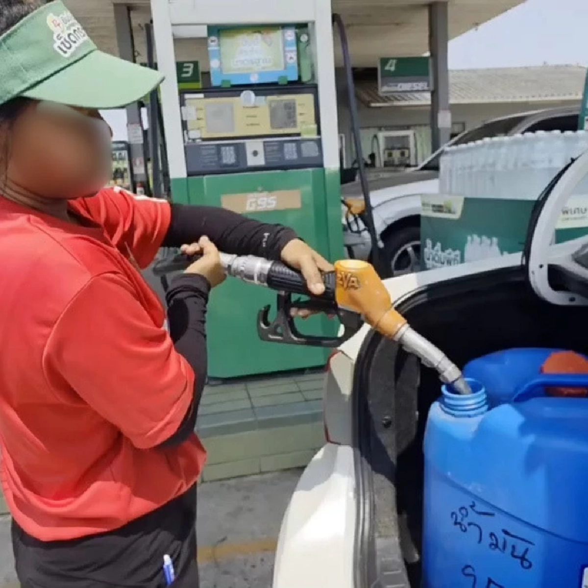 ชาวบ้านสุรินทร์ระทม น้ำมันหมดปั๊ม ของแพงพุ่ง ชาวบ้านวอนรัฐช่วยด่วน