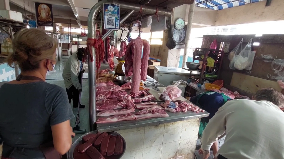 เบตงโอด! หมู-ไก่-ไข่พุ่ง วอนรัฐเร่งช่วยด่วน ก่อนแบกต้นทุนไม่ไหว