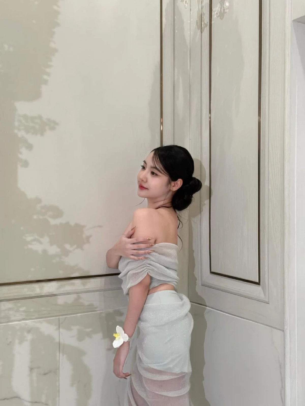 ลูกสาว “เท่ง เถิดเทิง” เสิร์ฟลุคเซ็กซี่เบาๆ   แฟนๆ ใจละลาย