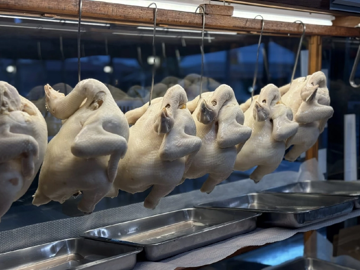 เปิดเหตุผลร้านดัง โกเฉ่าข้าวมันไก่ ปิดร้านกะทันหันไม่มีกำหนด