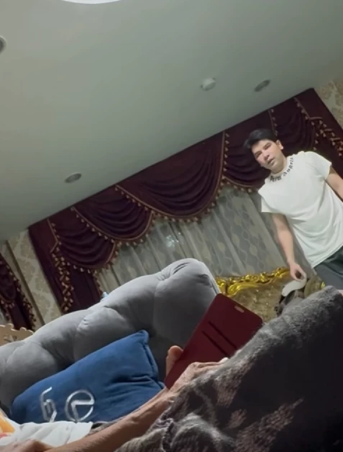 เดือด "แม่ตั๊ก" ปล่อยคลิป "ป๋าเบียร์" ชี้หน้าสบถแรงใส่เมีย - แม่ยาย