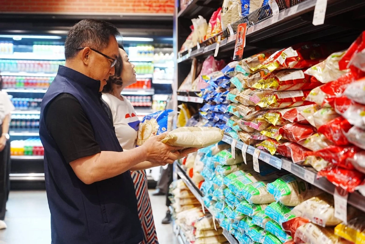 "พาณิชย์" ลุยตรวจความพร้อม ไทยช่วยไทย ลดภาระ ลดค่าครองชีพ เริ่ม 1 เม.ย.69 นี้