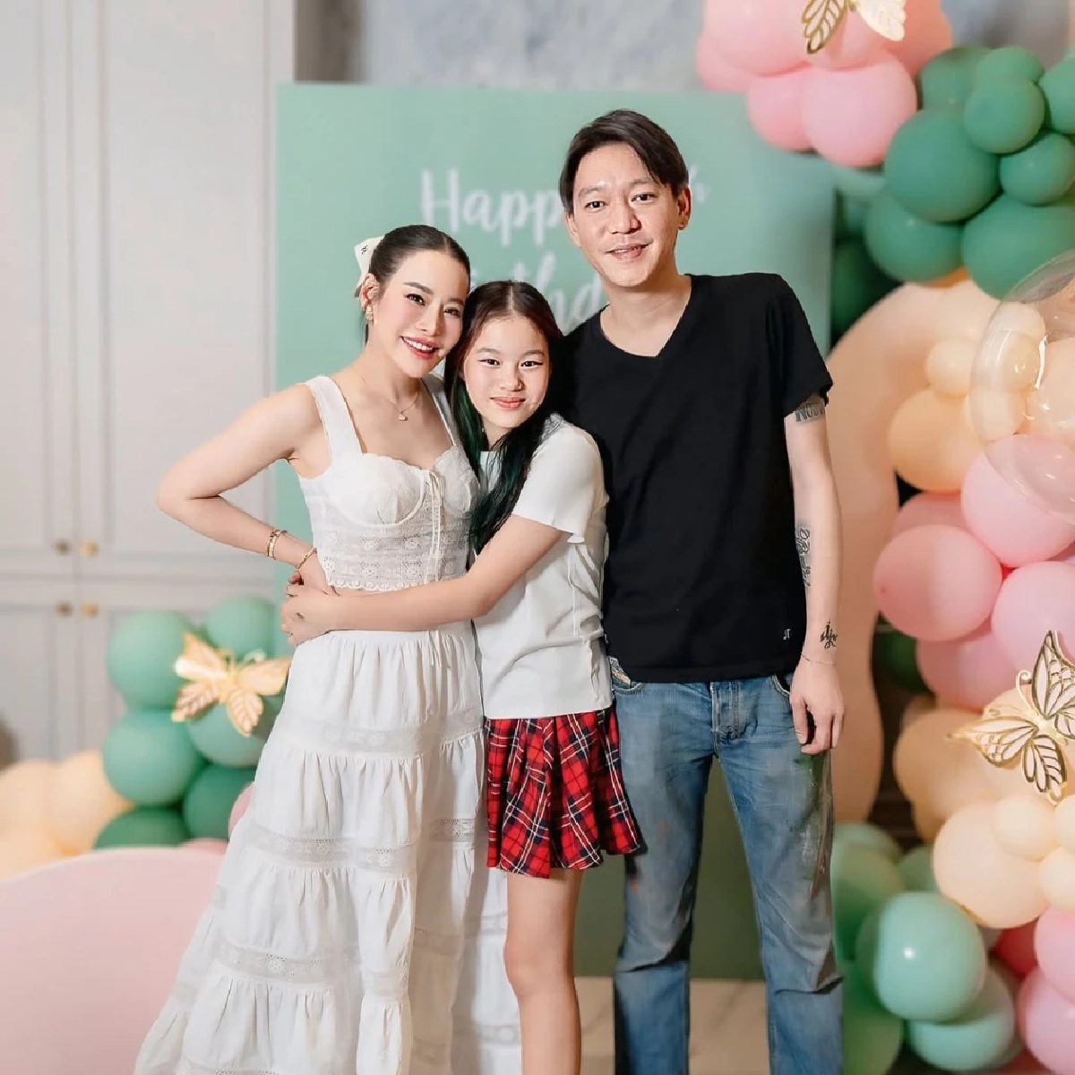 น้องณิริน ลูกสาว หนิง ปณิตา คอมเมนต์กลางไลฟ์แฟนใหม่พ่อ