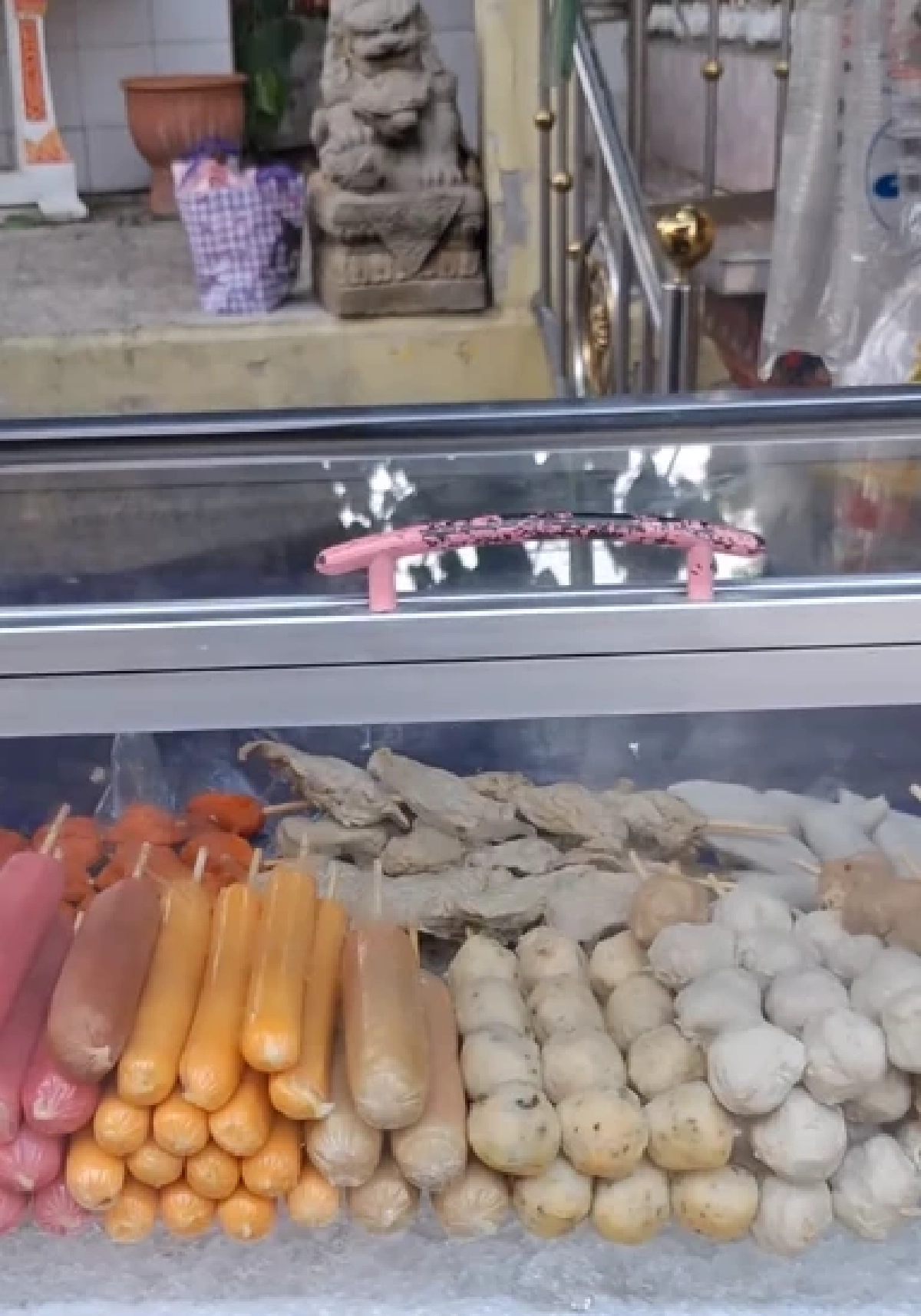 "เหน่ง เหม่งจ๋าย" เข้าฝันแม่บ้าน"บอล เชิญยิ้ม" ก่อนได้เลขกลับมา