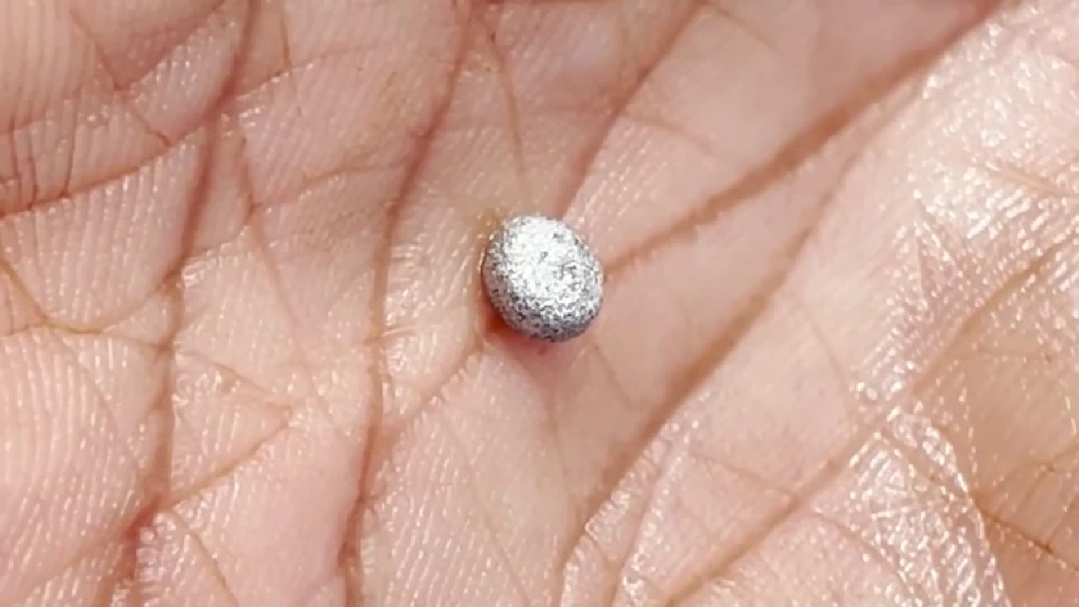 ชาวบ้านปากชมพลิกวิกฤตน้ำโขงลด ร่อนทองสร้างรายได้เสริม