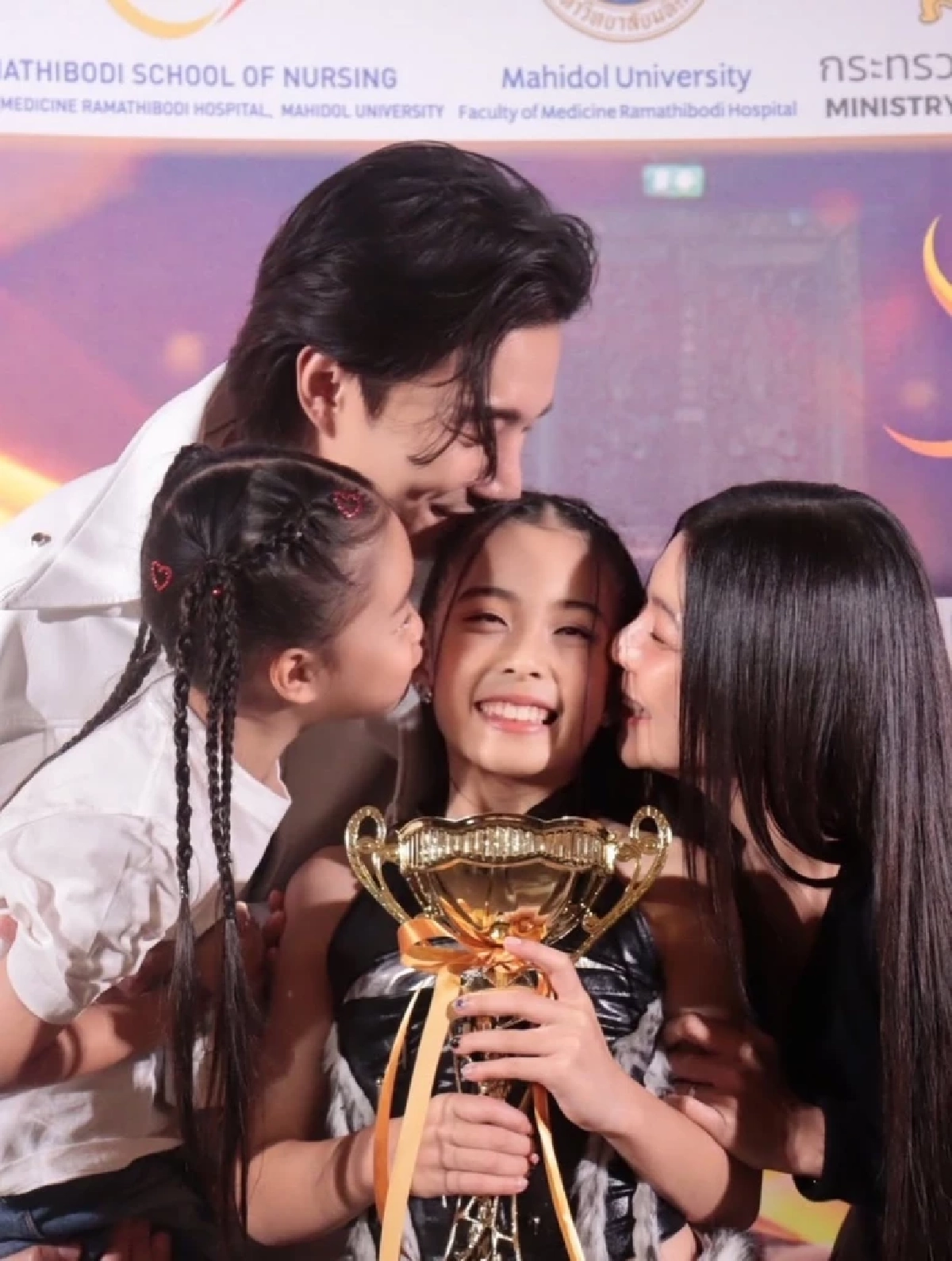 กุ๊บกิ๊บปลื้ม ลูกสาว คว้าที่ 1 เวทีโลก พ่อแม่กลั้นน้ำตาไม่อยู่