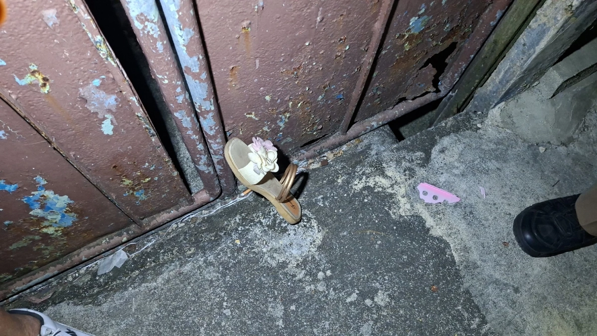 สลดใจ เมียสาวเมาปีนรั้วพังประตูบ้าน ก่อเหตุสลดทำผัวดับ