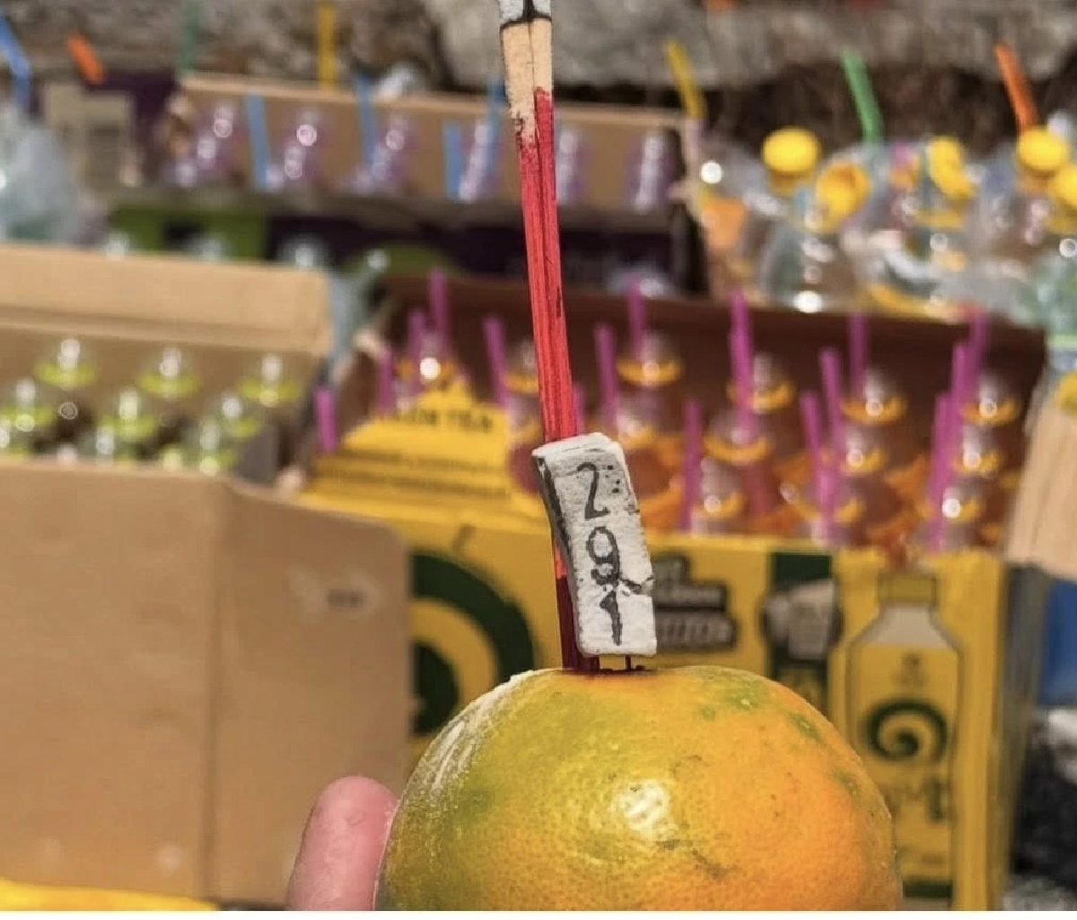 จูน กษมา โชว์เลขธูปมงคล หลังเพิ่งไปทำบุญโลงศพ ตรงเลขทะเบียนรถ