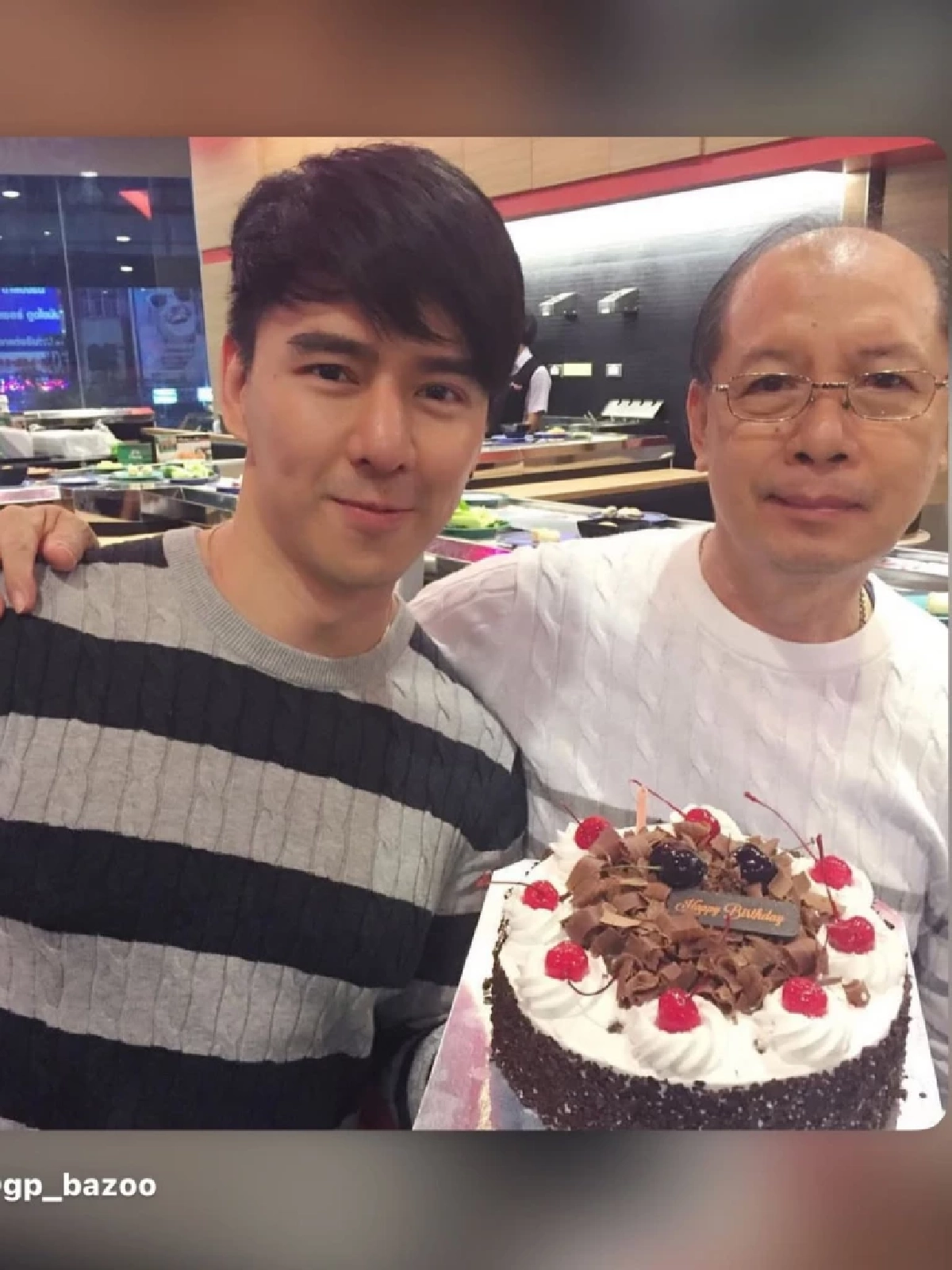 น้ำตาซึม! กำปั้น บาซู อำลาคุณพ่ออย่างสงบ เปิดกำหนดการสวด–ฌาปนกิจ