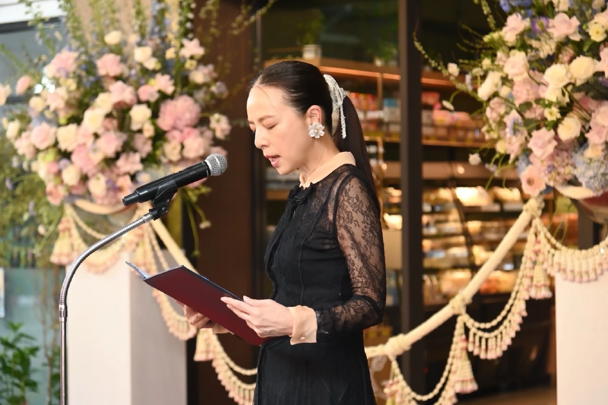 โกลเด้น เพลซ ต่อยอดแบรนด์เปิดร้านโกลเด้น คอฟฟี่ สาขาอาคารเมืองไทย - ภัทร คอมเพล็กซ์