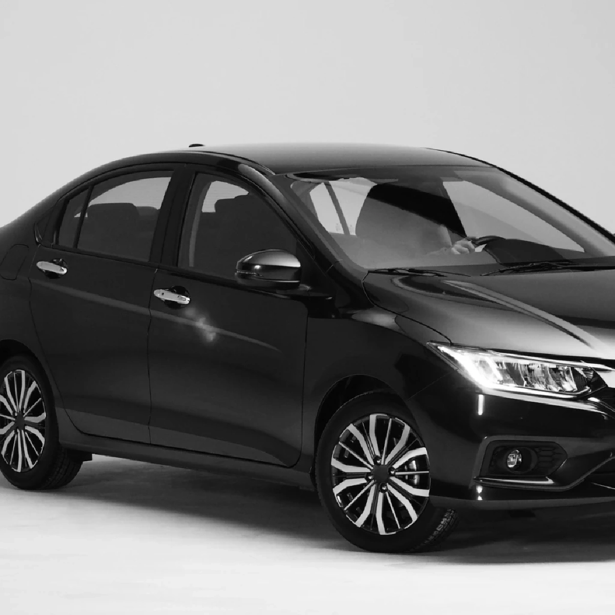 เทียบชัด รถสีขาว vs สีดำ สีไหนดูแลยากกว่าและคุ้มค่ากว่ากัน